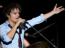 Jamie Cullum śpiewa oldschoolowo dla Stereo MC's