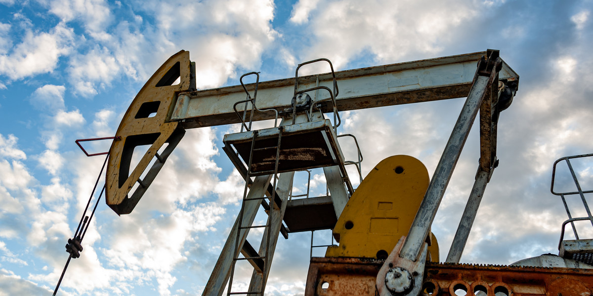 Administracja USA chce zmusić firmy energetyczne do zwiększenia wydobycia ropy.