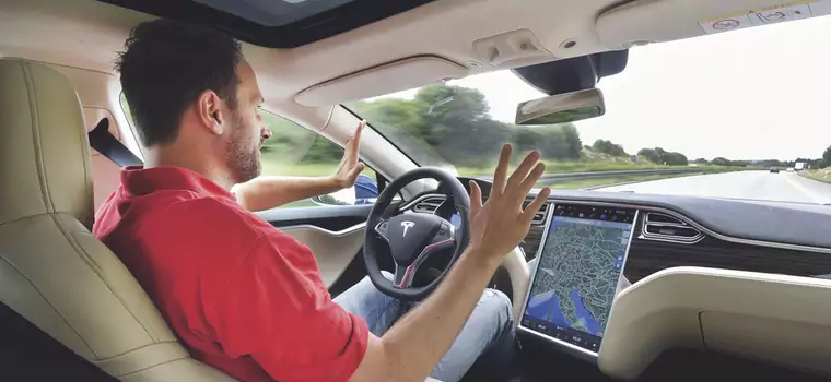 Niemiecki sąd kontra Tesla: termin „autopilot” wprowadza w błąd