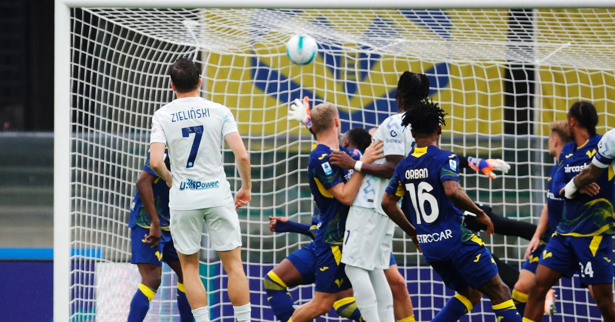 Zieliński strzelił pierwszego gola w sezonie, ale za to jakiego! Inter traci już tylko punkt do lidera