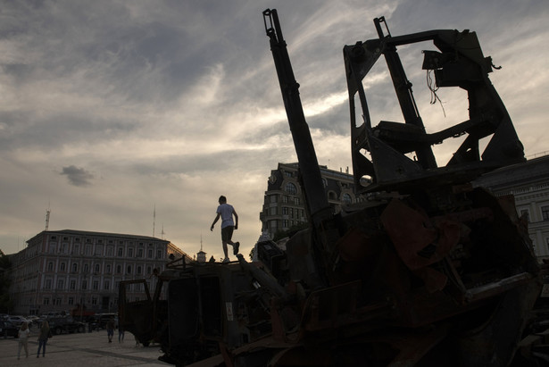 Zniszczony rosyjski sprzęt wojskowy na placu Niepodległości w Kijowie. Ukraina. 27.06.2022