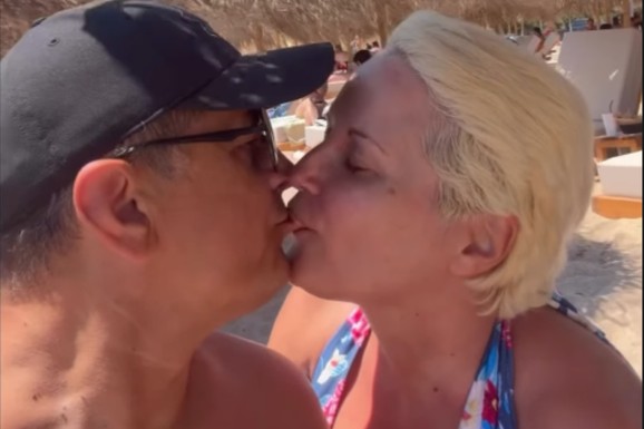 SVE PUCA OD STRASTI NA PLAŽI! Maja Nikolić pokazala dubok dekolte, pa objavila VRELI SNIMAK sa partnerom: Ne mogu da se obuzdaju (VIDEO)