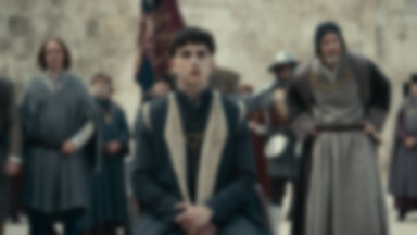 Zwiastun filmu "Król". Timothée Chalamet w roli Henryka V