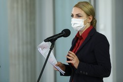 Ostre starcie Gajewskiej z Czarnkiem w Sejmie. "Tępa propaganda proszczepionkowa"