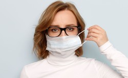 Maseczka, dystans i mycie rąk ograniczają rozprzestrzenianie się koronawirusa