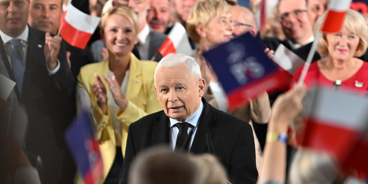 Jarosław Kaczyński podczas wystąpienia we Wrocławiu