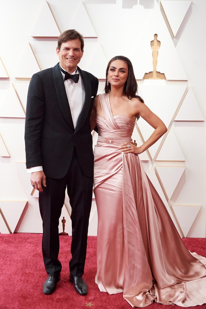 Ešton Kučer i Mila Kunis 