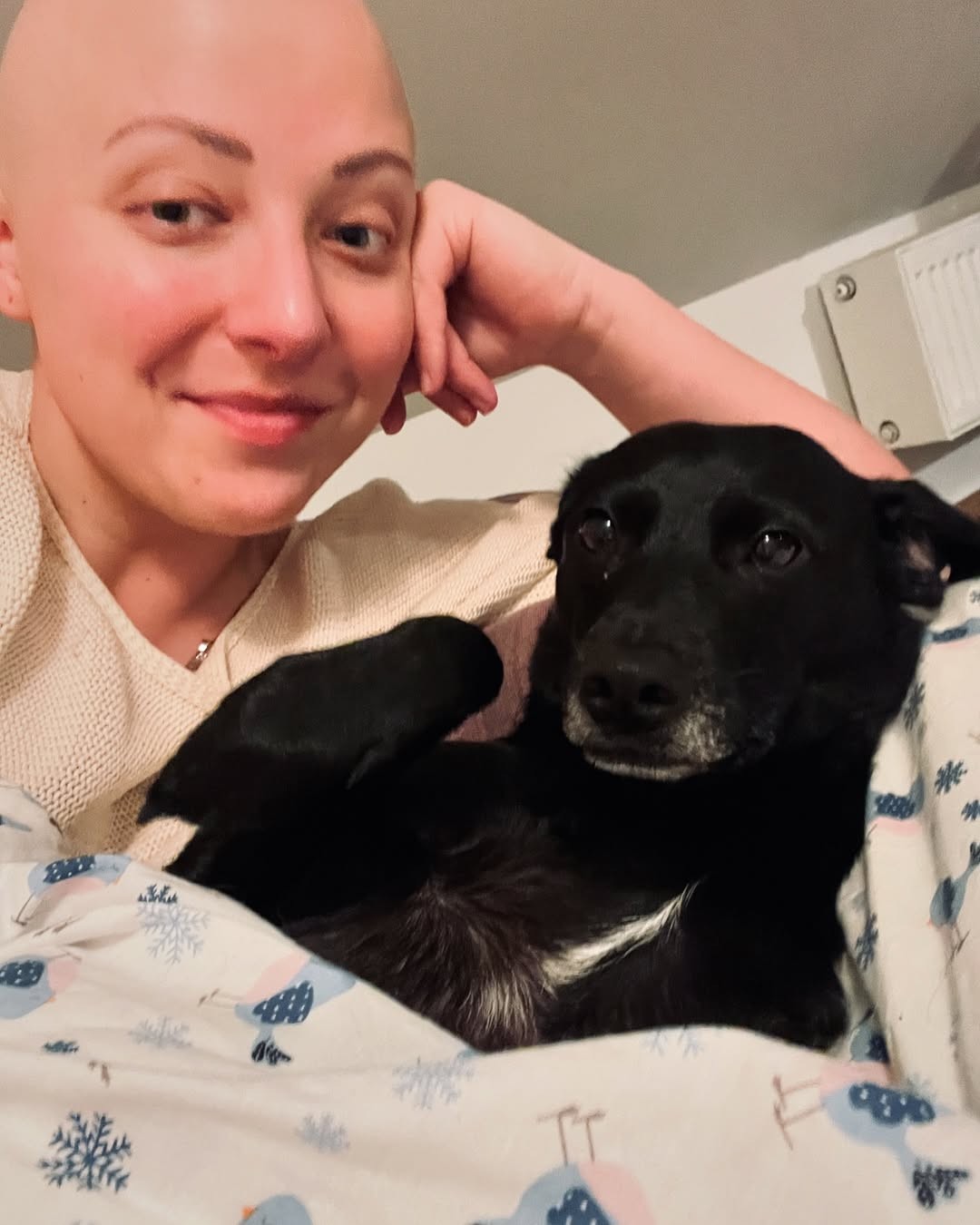 Speváčka a herečka Anna Slováčková podľahla rakovine.