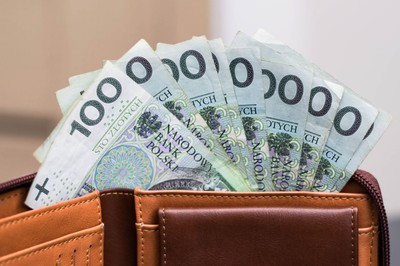 Coraz więcej osób otrzymuje nowe świadczenie pielęgnacyjne