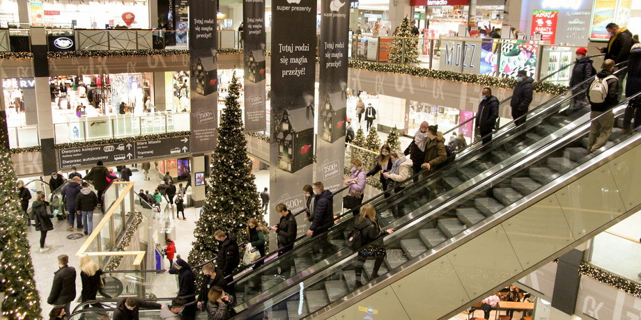 W najbliższą niedzielę 19 grudnia wszystkie sklepy będą otwarte.