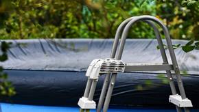 Beliebte Pool-Leitern im Vergleich: Badespaß für alle