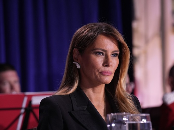 Melanija i Tramp na balkonu Bele kuće, ljudi u čudu zbog prve dame: "Menja je dvojnica"