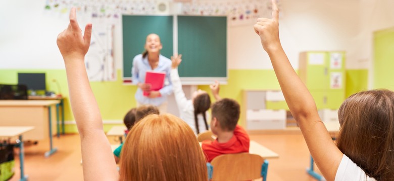 14 października 2025. Czy Dzień Nauczyciela to dzień wolny? Czy uczniowie i nauczyciele w Dzień Edukacji Narodowej mają wolne od szkoły?