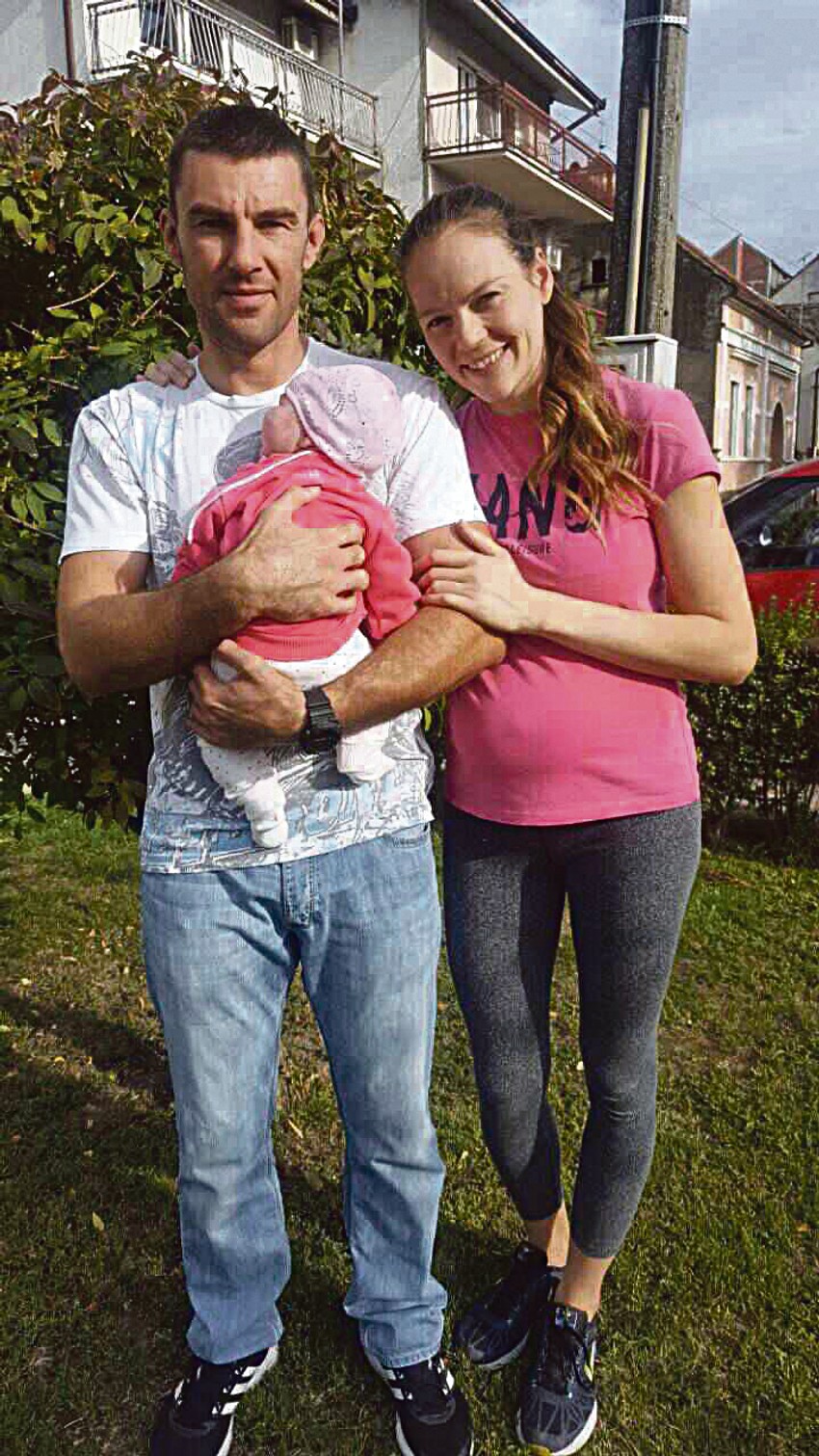 U prodavnici su se smejali kada sam tražio veličinu 68 za tek rođenu bebu, priča tata Mladen