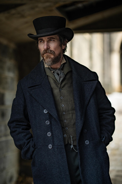 Christian Bale jako Augustus Landor w filmie "Bielmo"