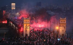 Święto Niepodległości w Warszawie. Policja: Uroczystości były nadzwyczaj spokojne