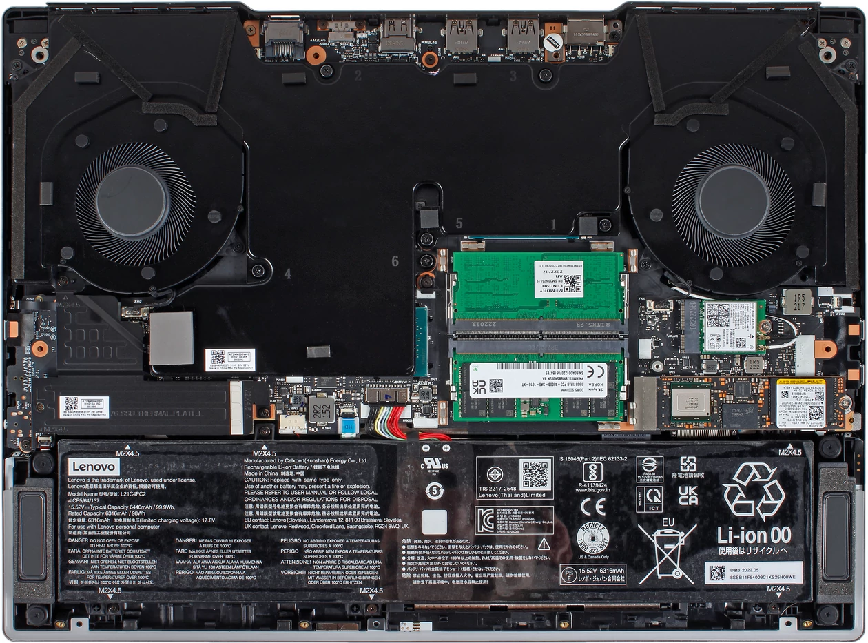 Lenovo Legion 7i (16IAX7) – wnętrze laptopa