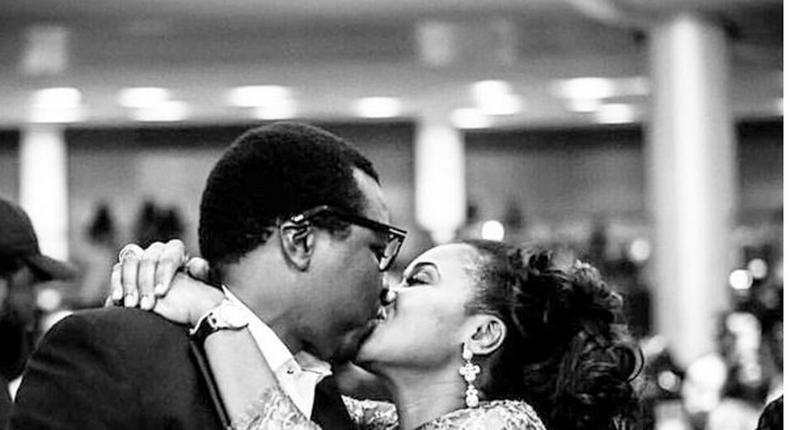 Ali Baba and wife kissing passionately