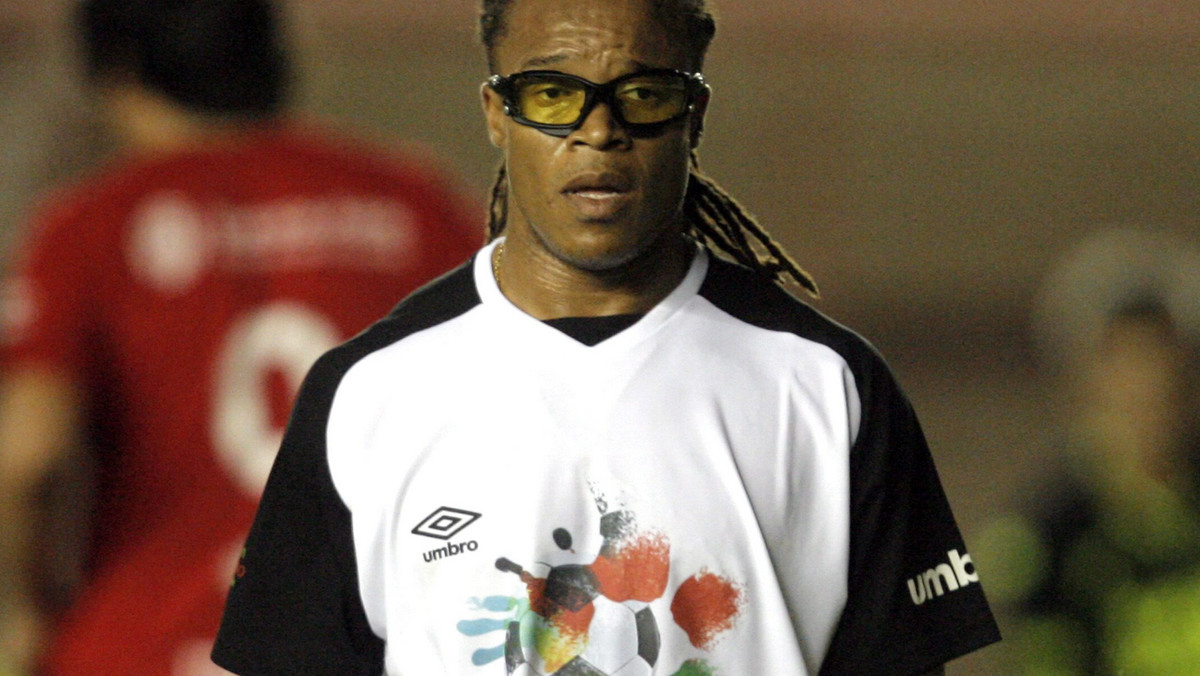 Słynny holenderski pomocnik, Edgar Davids zaskoczył kibiców i wziął udział we wtorkowym treningu Ajaksu Amsterdam. Niewykluczone, że już wkrótce powróci na boisko w barwach byłego klubu.