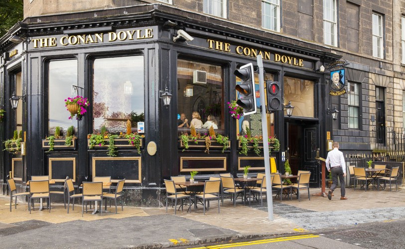 Pub w domu urodzin Arthura Conan Doyla