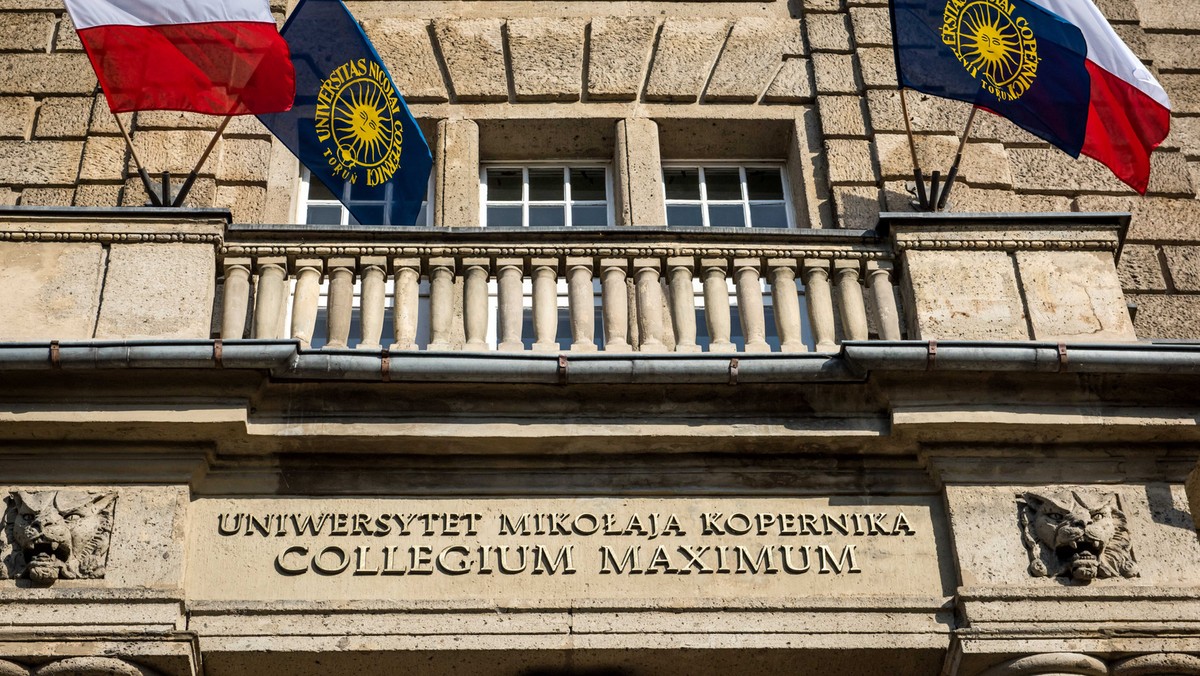 Uniwersytet Mikołaja Kopernika poprawił swoją pozycję wśród najlepszych uczelni świata. W międzynarodowym rankingu Center for World University Rankings jest teraz piąty w Polsce i 888. na świecie.