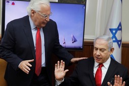 Premier Izraela Benjamin Netanjahu i amerykański ambasador David Friedman