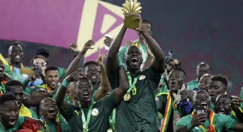 Le Sénégal est le tenant du titre de la CAN Images des joueurs lors de la remise du trophée le 6 février 2022    AP PhotoSunday Alamba