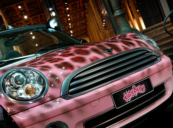 Parada miłości i motoryzacja?