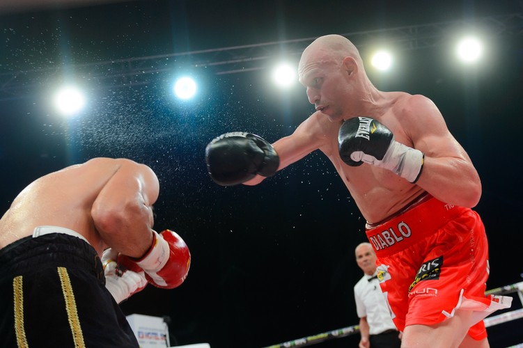 Włodarczyk pokonał Gevora w drodze po pas mistrza świata federacji IBF