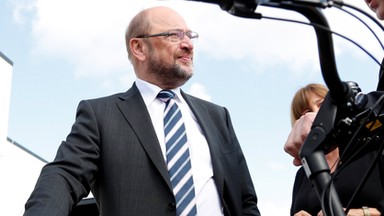 Dpa: Schulz chce karać finansowo kraje odmawiające przyjęcia uchodźców