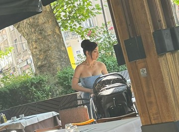 BEHATON PLOČE, ALUMINIJUMSKA LEGURA I AKVAMARINSKI BAZEN: Helena Topalović je prvi put pokazala ovaj deo doma!