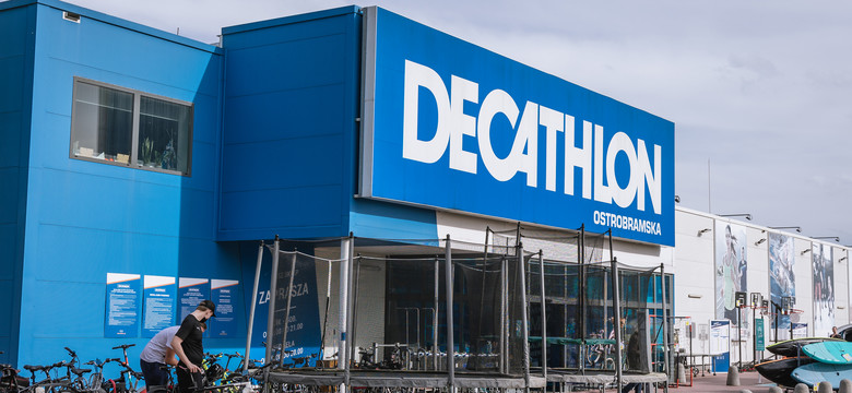 OFICJALNE. Decathlon zawiesza działalność w Rosji