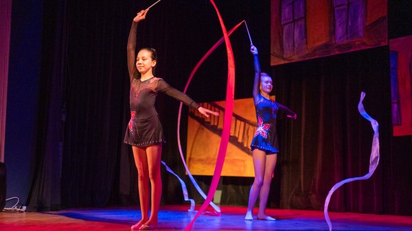 W tym roku we wszystkich pięciu Młodzieżowych Domach Kultury przygotowano ponad 7 tys. miejsc, a ok. 5 tys. z nich zostanie udostępnione dzieciom, które chcą zapisać się po raz pierwszy na zajęcia 