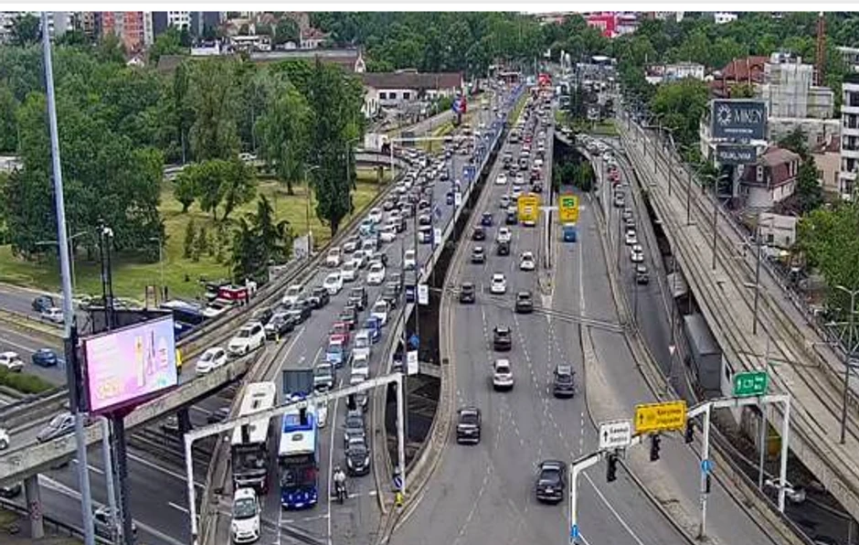 Gužva na Autokomandi.