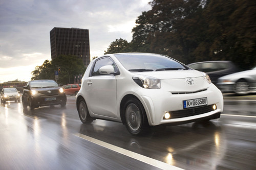 Toyota IQ - Sprytniejsza niż Smart