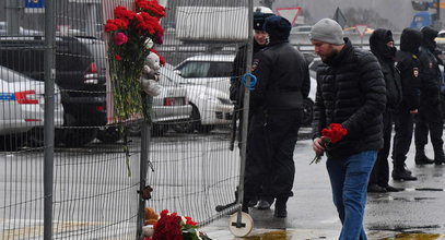 Paraliżujące zdjęcia z zamachu. 28 ciał w toalecie. Ludzie schowali się, licząc na ratunek