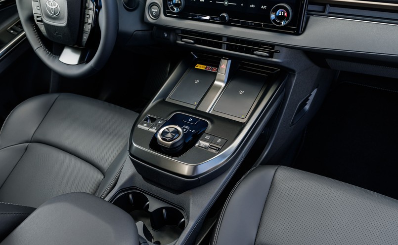 Nowa Toyota bZ4X AWD