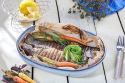 Pyszny obiad na piątek. Podajemy przepis, Ty gotujesz. Soczysty pstrąg w papilocie