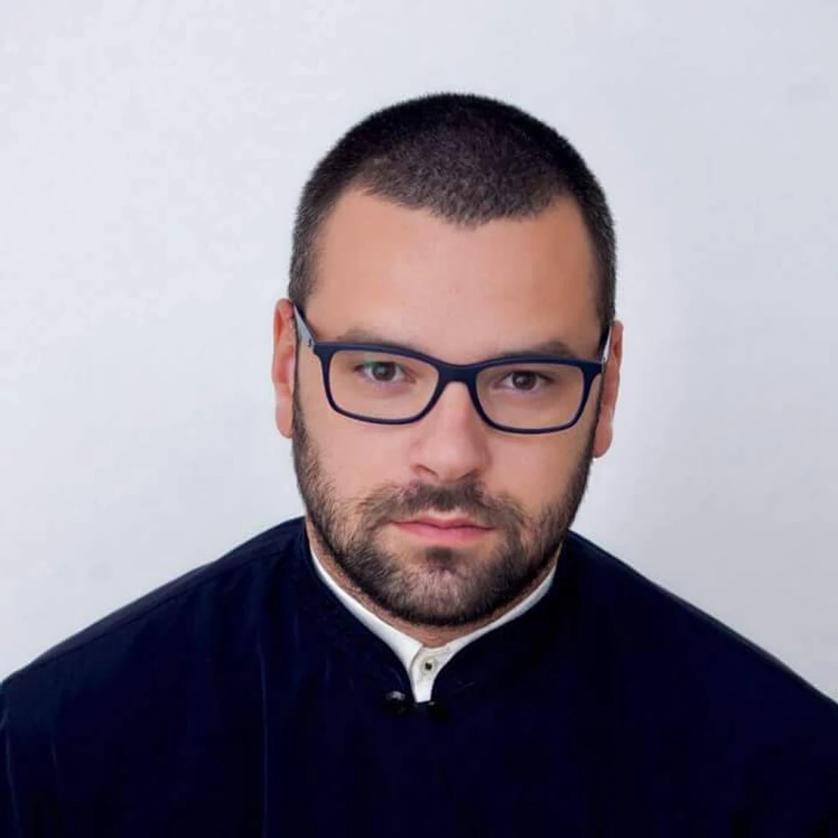 Diplomirani teolog Bojan Jokanović