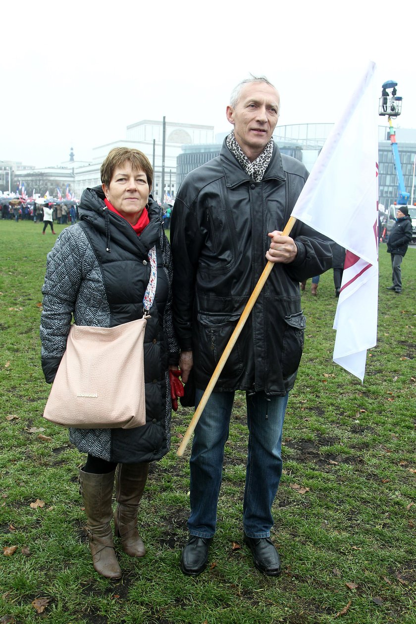 Nauczyciele i opozycja do rządu: szkoła nie potrzebuje zmian