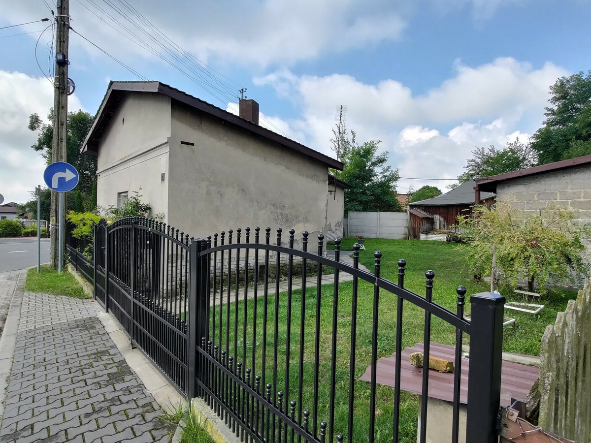 W tym domu ukrywał się potrójny morderca Jacek Jaworek