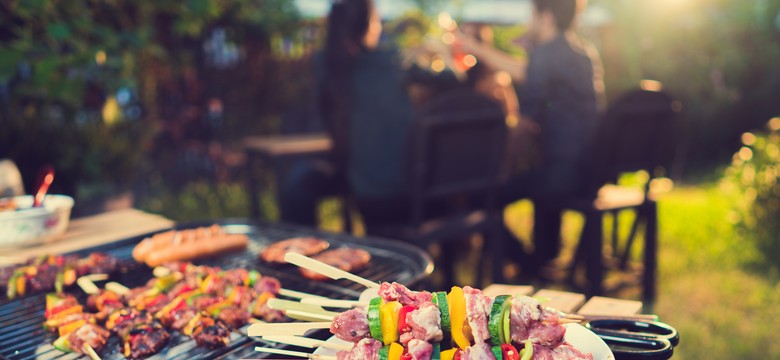 Barbecue w amerykańskim stylu. Sprawdź, czego nie może zabraknąć!