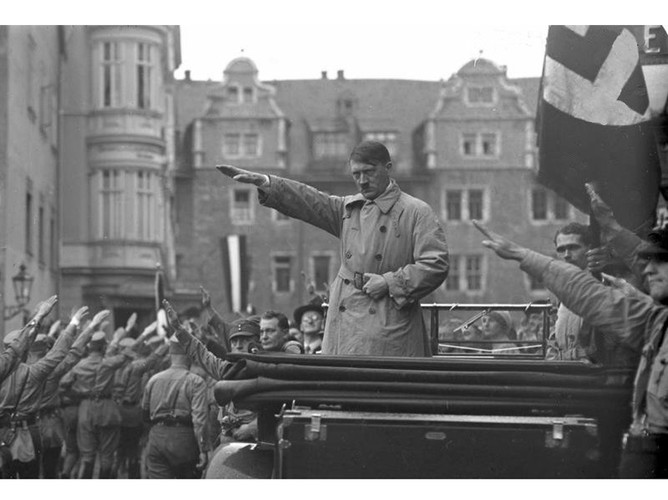 Adolf Hiter, 165 cm wzrostu