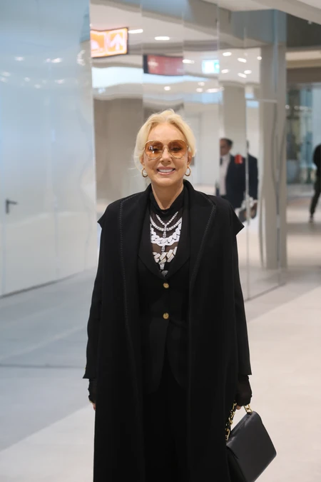 Lepa Brena