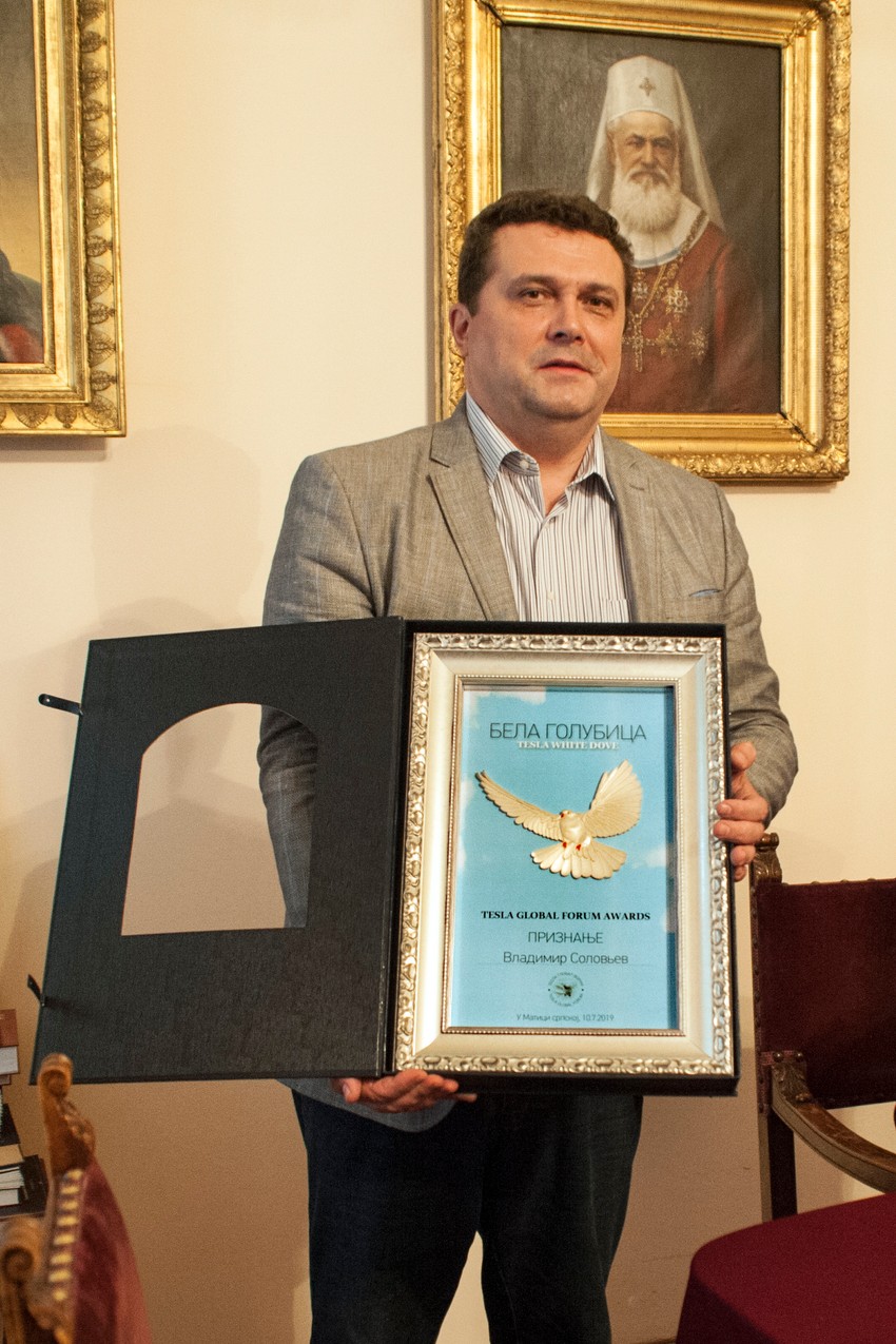 ''Bela golubica'' dodeljena predsedniku Saveza novinara Rusije Vladimiru Solovjevu