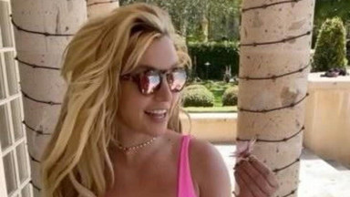 Britney Spears wróciła do social mediów i znowu wrzuca nagie zdjęcia. "Przestań" 