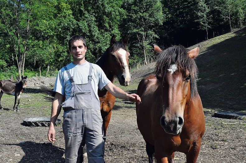 Uz osam konja koji su im ostali, dobili su i ždrebicu