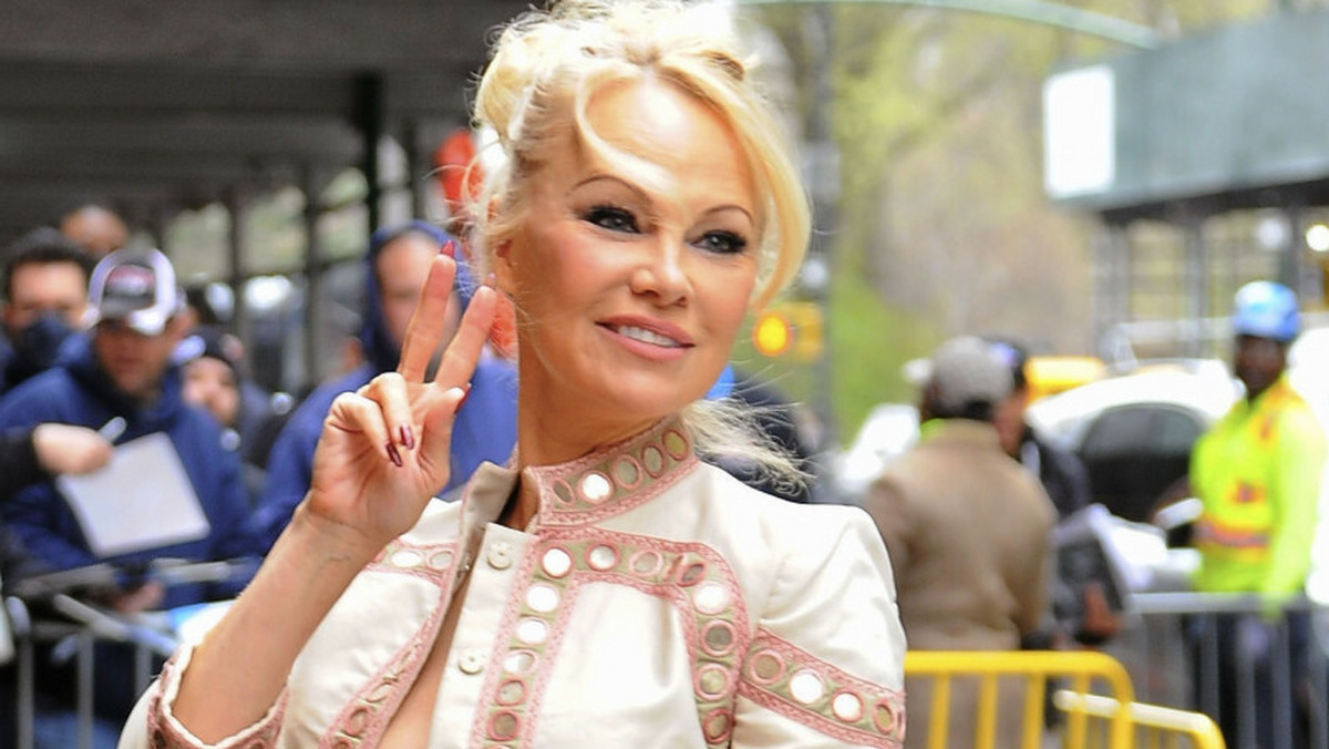 Pamela Anderson miała liczne romanse. Z jednym partnerem brała ślub dwa razy