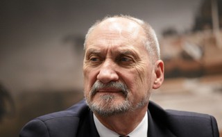 Macierewicz: Jest realna szansa na nabycie nowych F-16