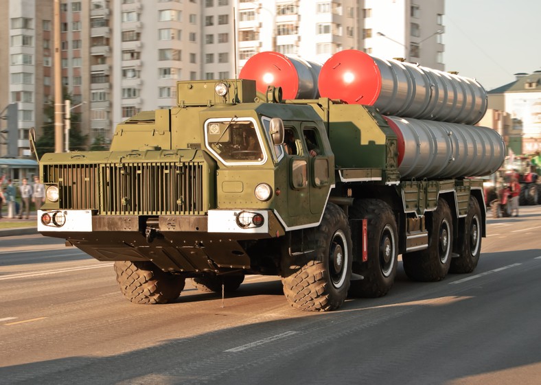 Rosjanie zniszczyli wyrzutnię zestawu S-300 (na zdjęciu)